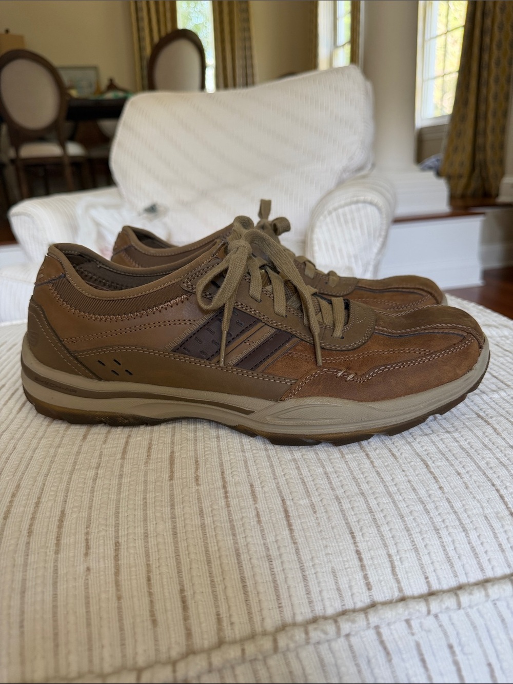 Skechers Skech-Air Men 9.5 Brown Leather Oxford Casual Walking Shoe